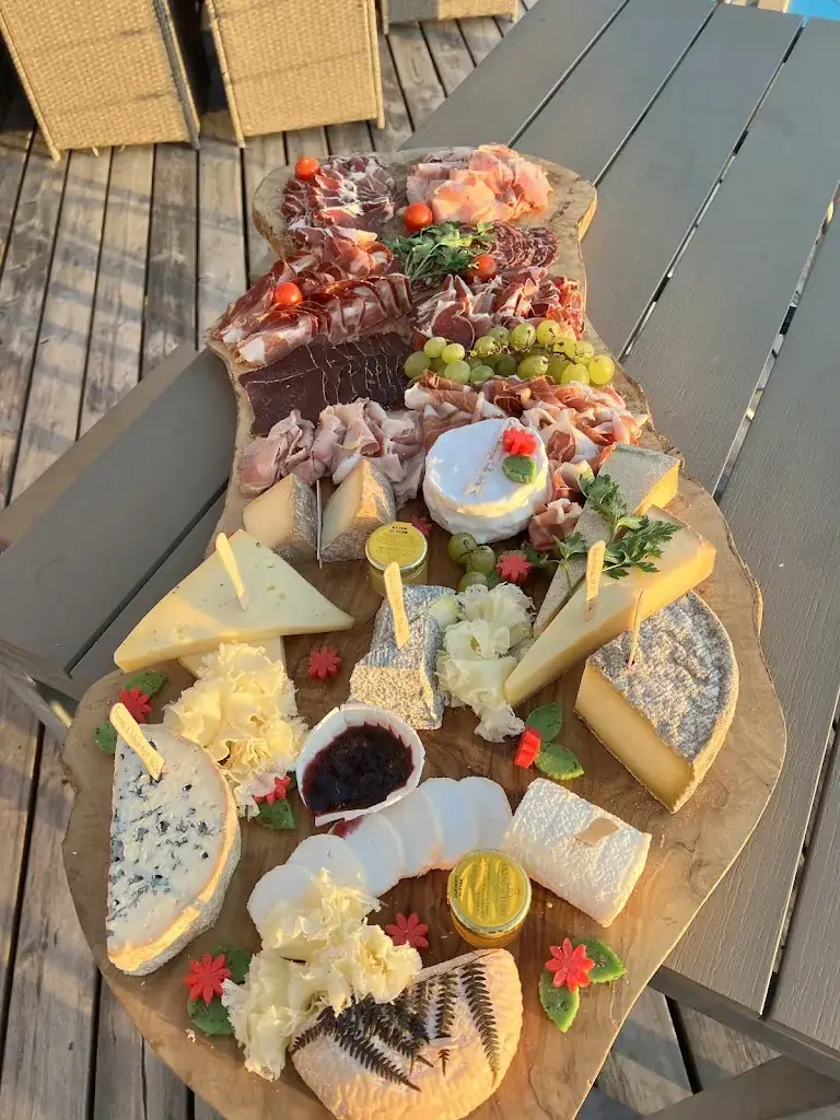 Karine FUMERO_Le Coin du Fromager La Turbie, MICHEL POMA_Turbie_review