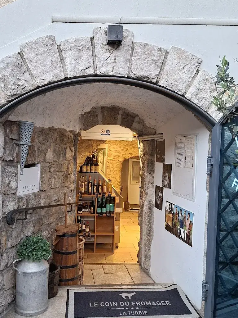 Le Coin du Fromager La Turbie, MICHEL POMA restaurant in Turbie