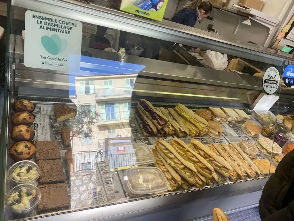 martin nicolas_Aqui Si Manja Ben_Turbie_review