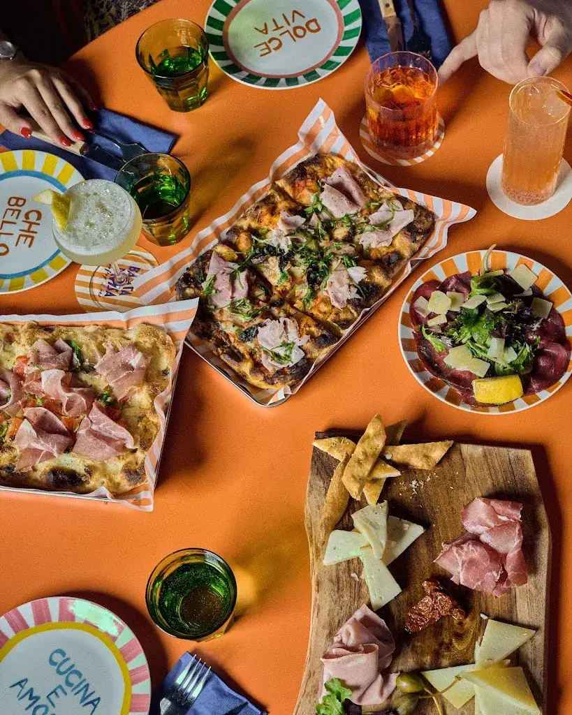 Rooftop Basta Pinsa_Beausoleil_slider_image_2