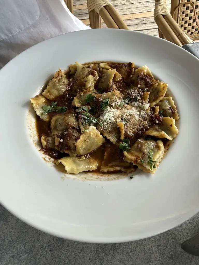 Adam Crane_Restaurant Les Pierres Longues_Trinité_review