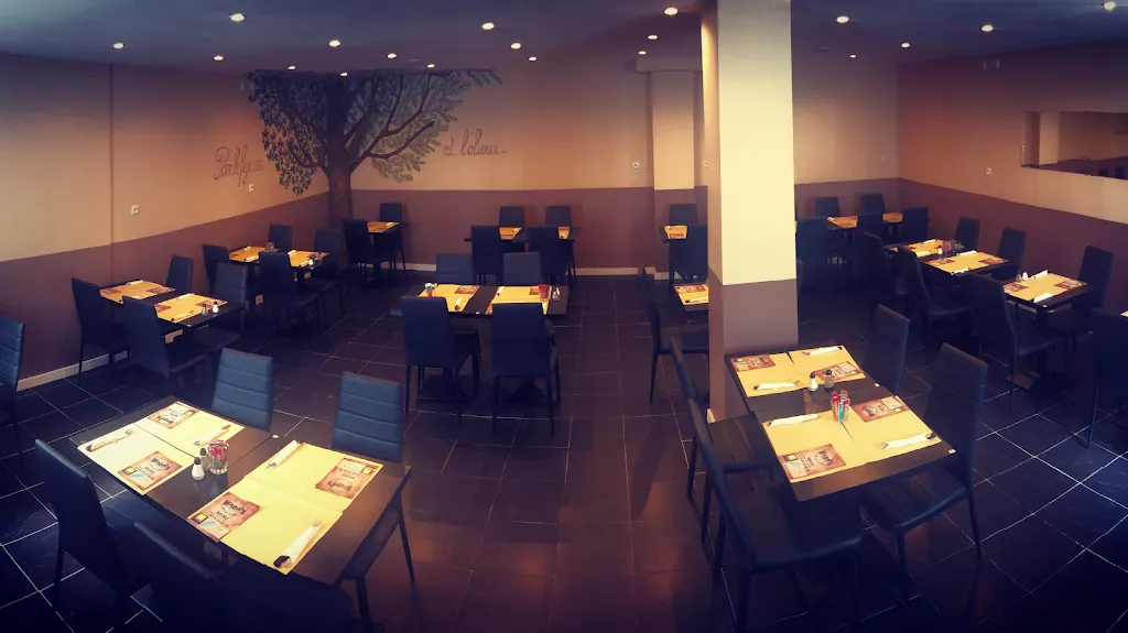 Le Wood's Restaurant in Trinité