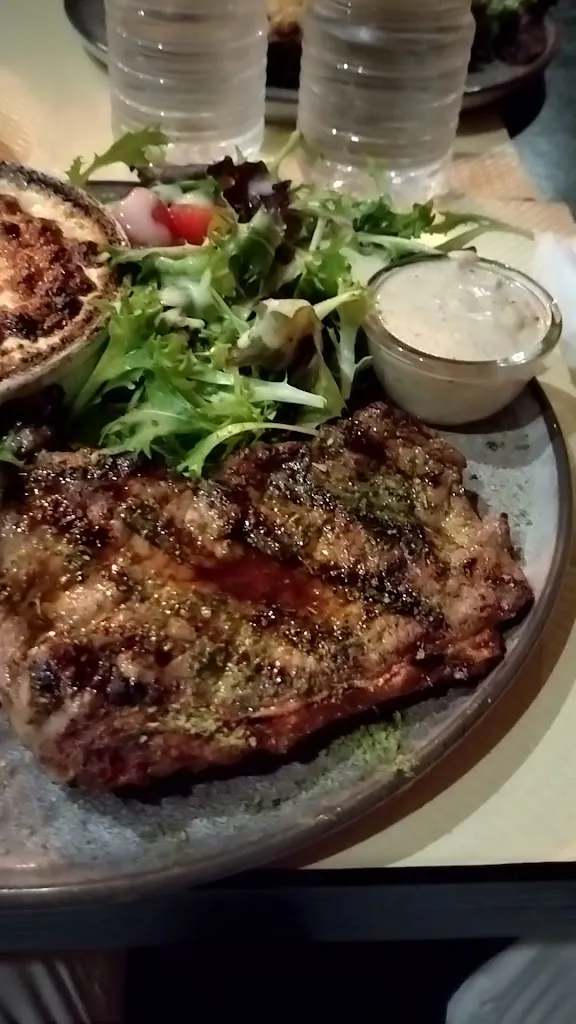 Le Wood's_Trinité_slider_image_2