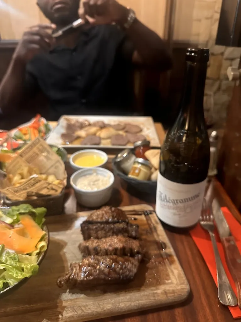 Kitti K_Black Angus_Marseille_review