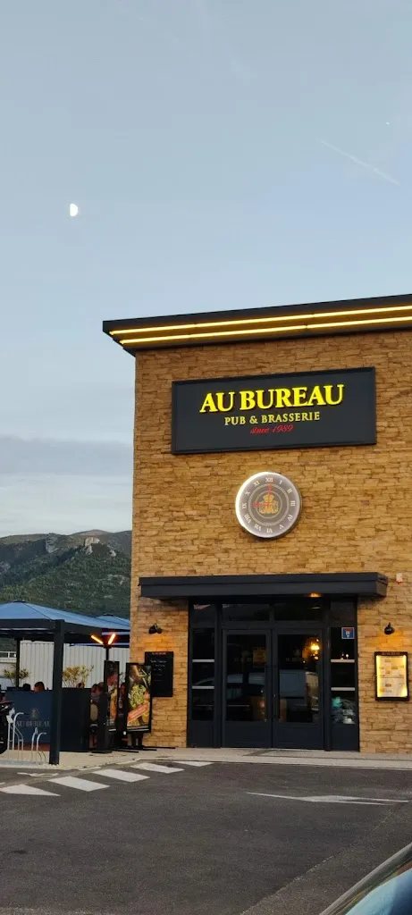 manuel ponzio_Au Bureau - Pub et Brasserie_Marseille_recensione