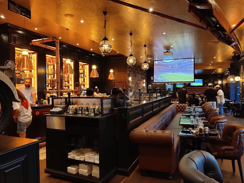 Au Bureau - Pub et Brasserie_Marseille_slider_image_3