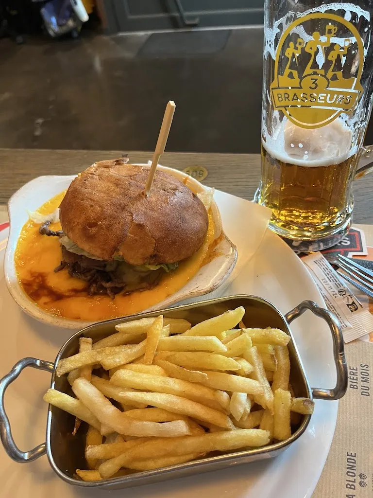 Onur Erol_Les 3 Brasseurs_Marseille_review