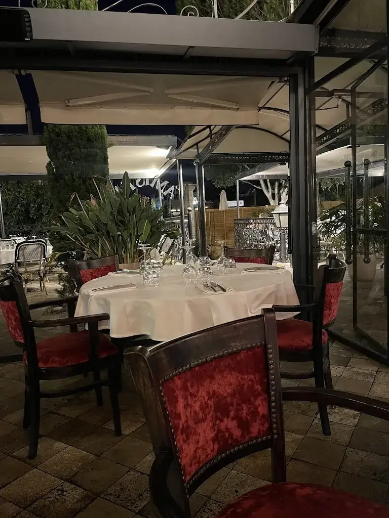 Amista - Restaurant La Valentine_Marseille_slider_image_3