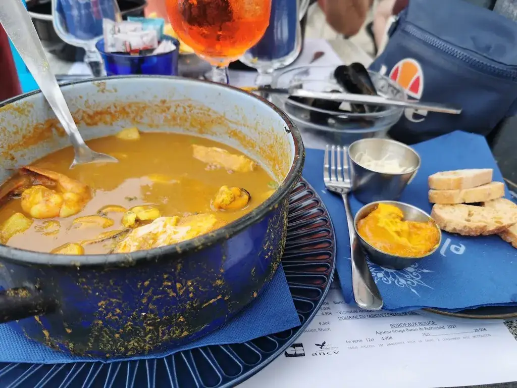 Isabelle Illuzzi_El Pacha_Seyne-sur-Mer_recensione