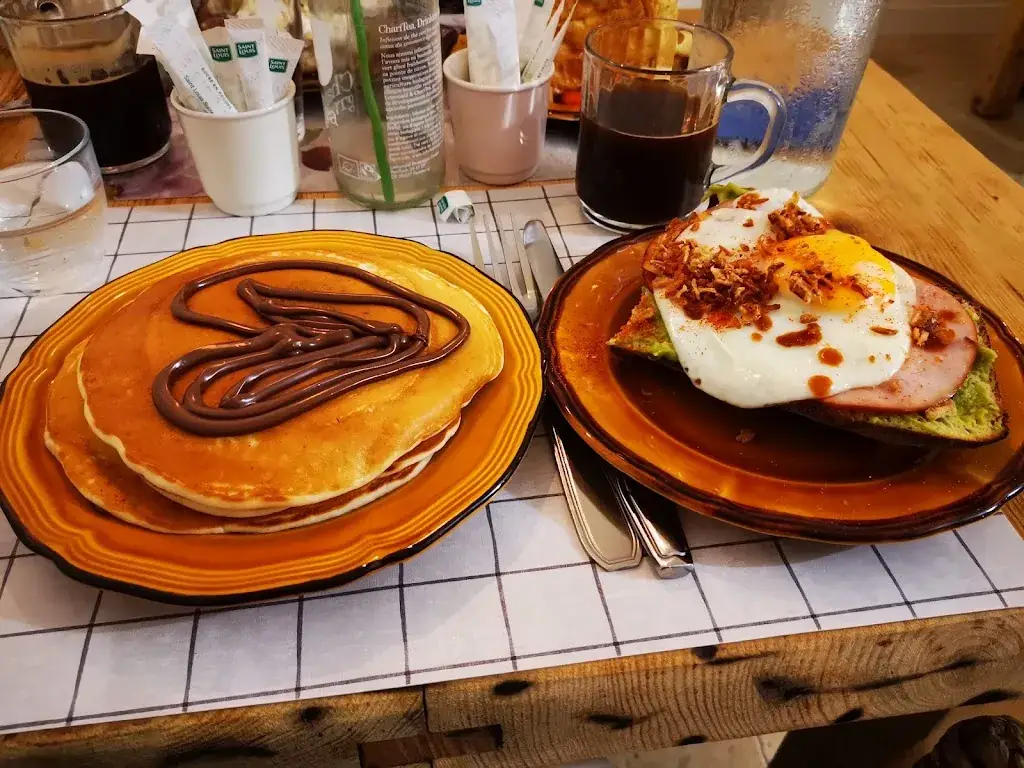 Leander Löwe_Oh Mon Bidou_Seyne-sur-Mer_recensione