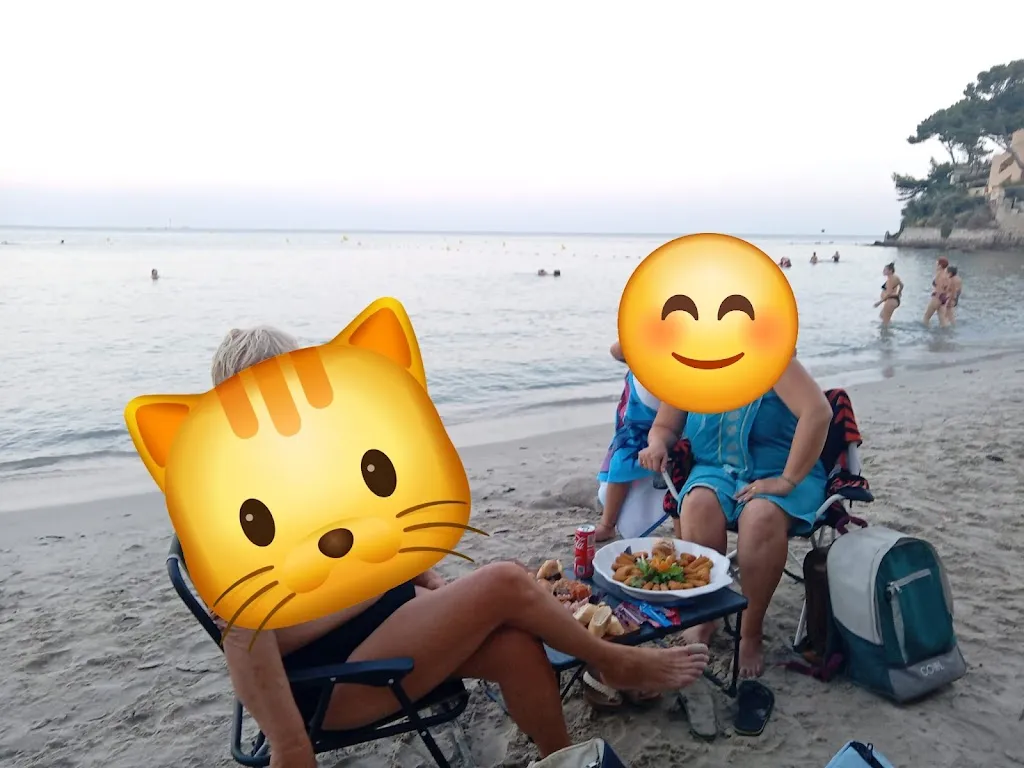 Flowers InYourHair_L'effet'mer_Seyne-sur-Mer_review