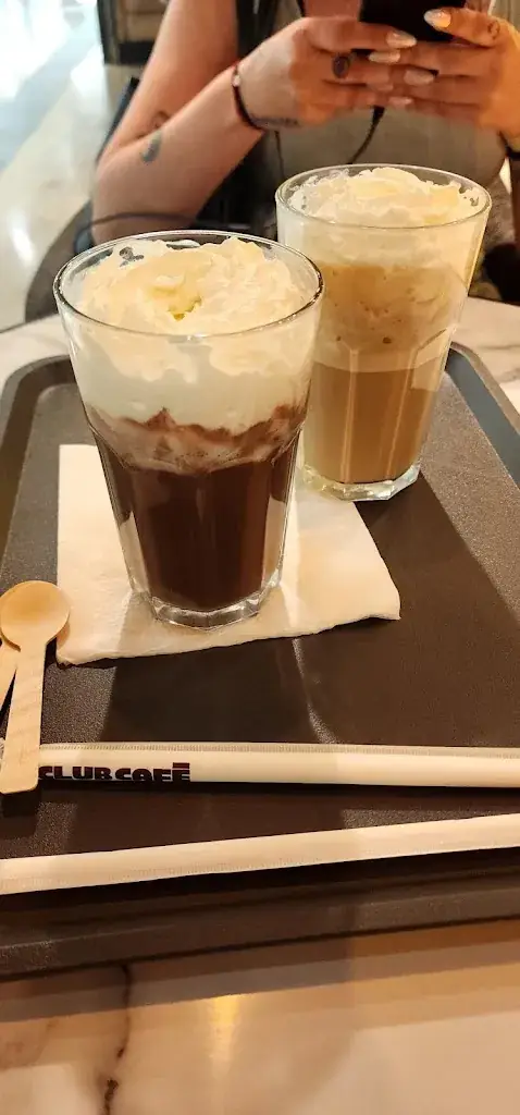 Lucie Lomme_Le Club Café La Seyne-sur-mer_Seyne-sur-Mer_review