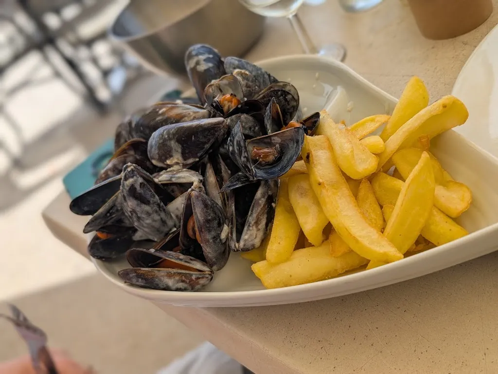 Le Miramar_Seyne-sur-Mer_slider_image_3