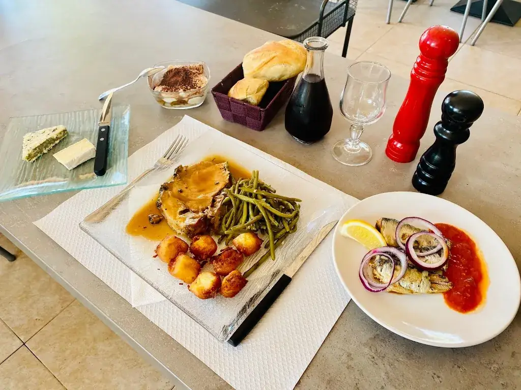 Restaurant Cigalon chez Karine_Lançon-Provence_slider_image_3