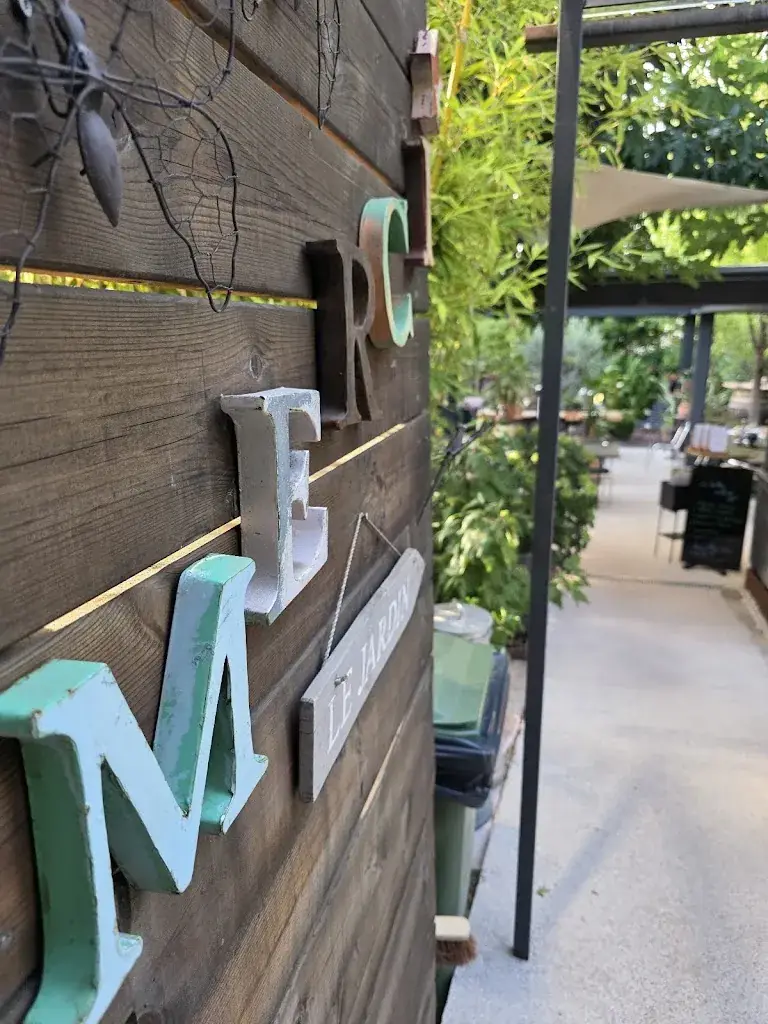 Jan Siderius_La table de chez nous_Lambesc_review