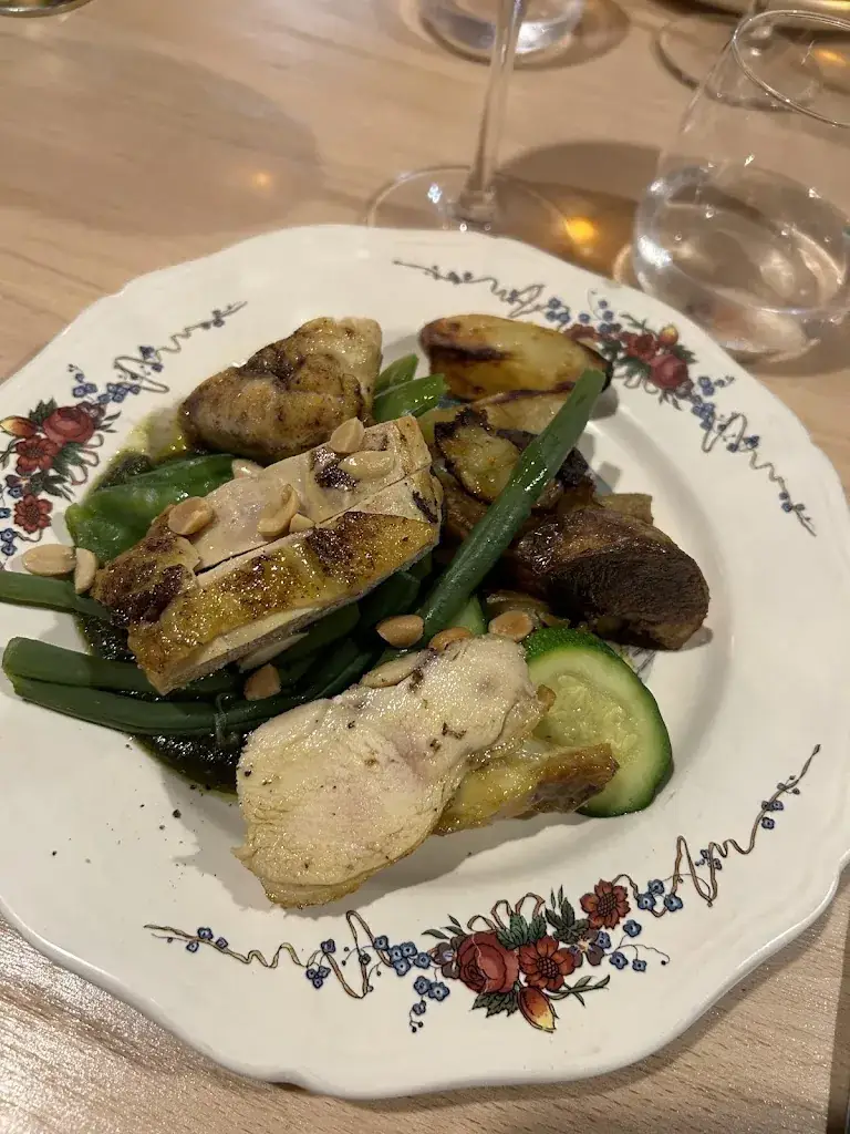 Louisa Blot_Au Petit Rouquin_Lambesc_review