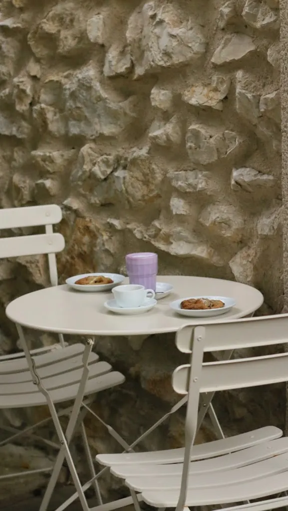 GRAM'S Café & Cuisine locale ristorante a Lambesc