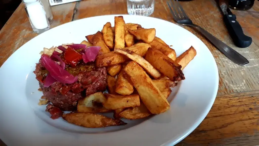 Le Bastringue_Paris_slider_image_2