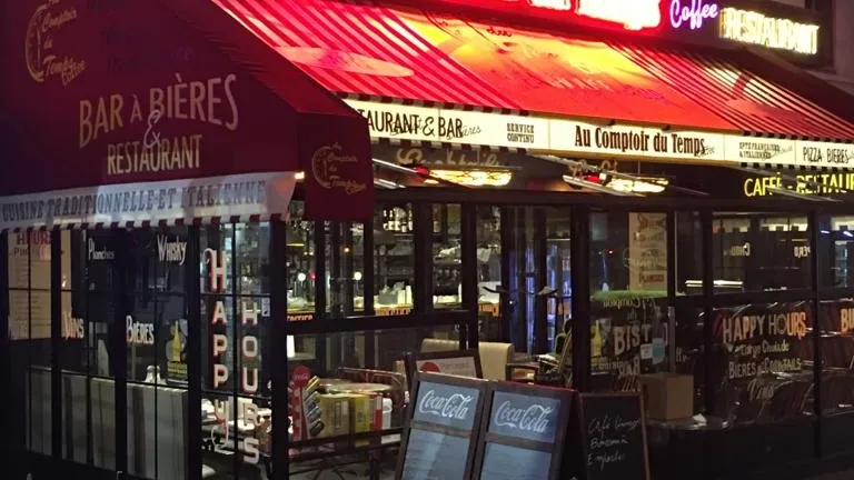 Au Comptoir Du Temps Restaurant in Paris