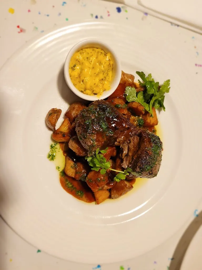 Philip D_Café de la Musique_Paris_review