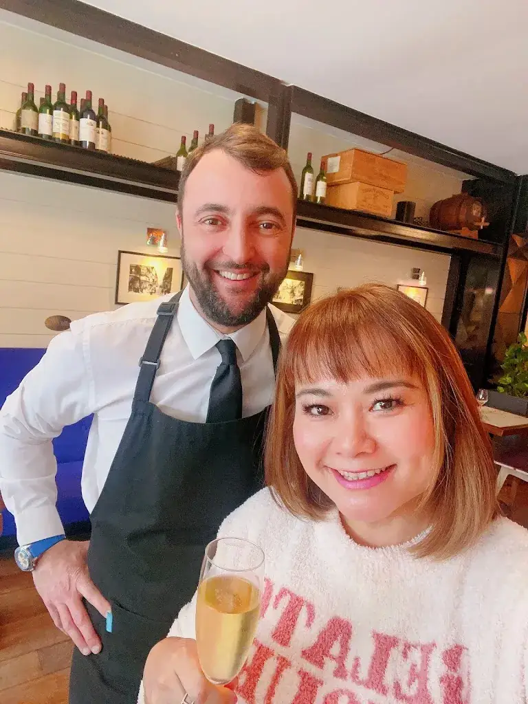 amelia seah_La Violette_Paris_recensione