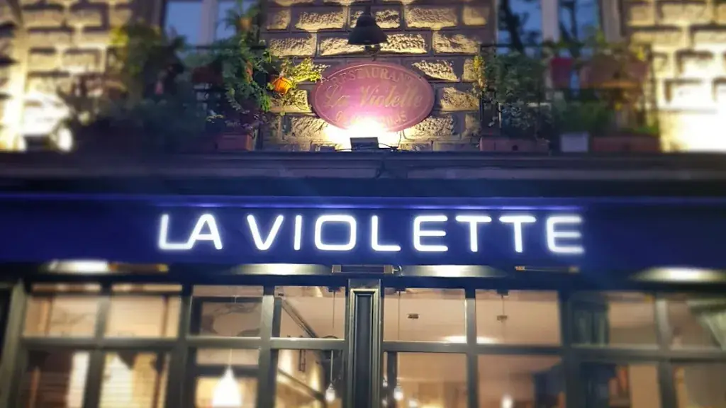 La Violette_Paris_slider_image_1