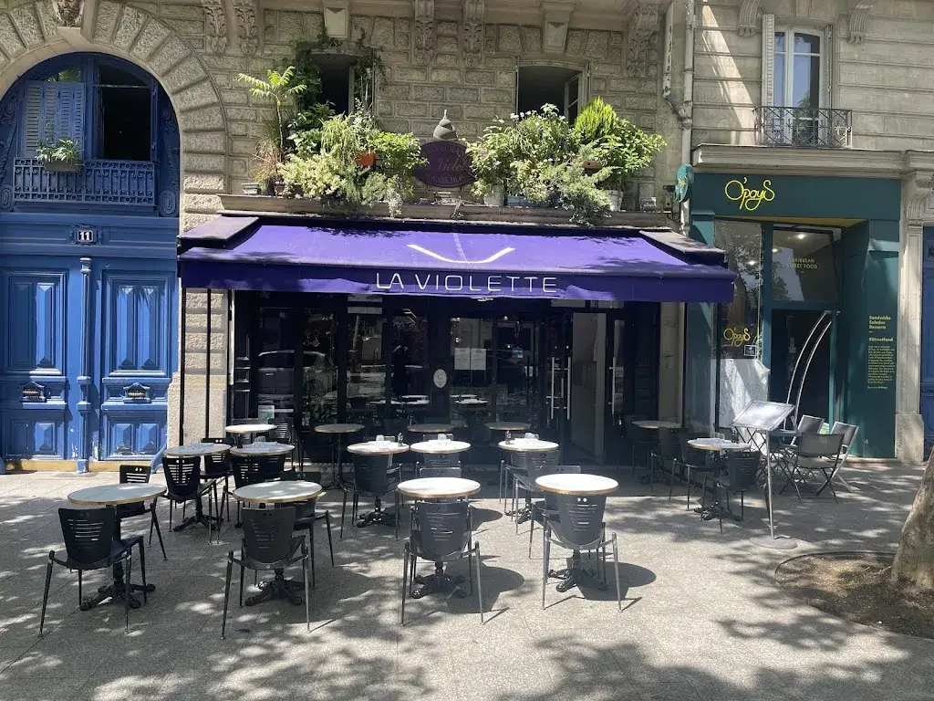 La Violette_Paris_slider_image_3