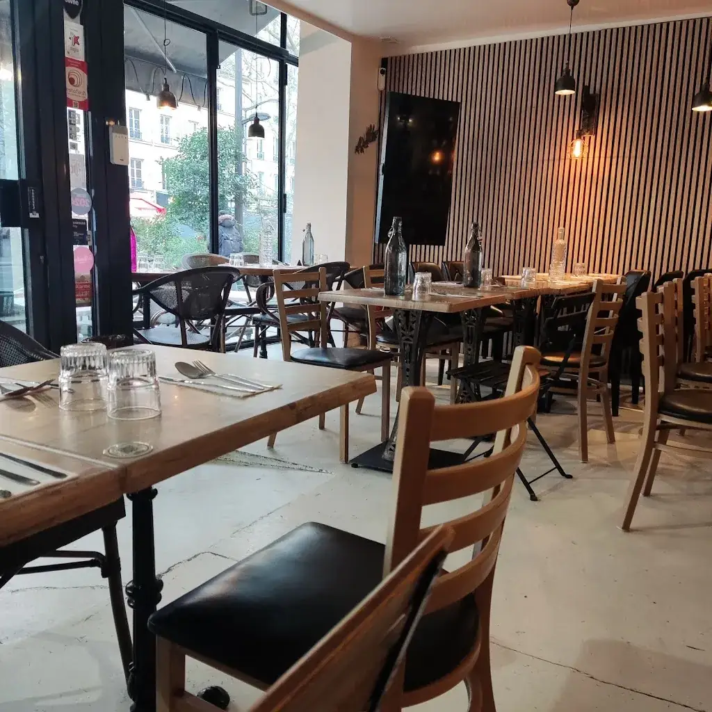 Chez Magda restaurant in Paris