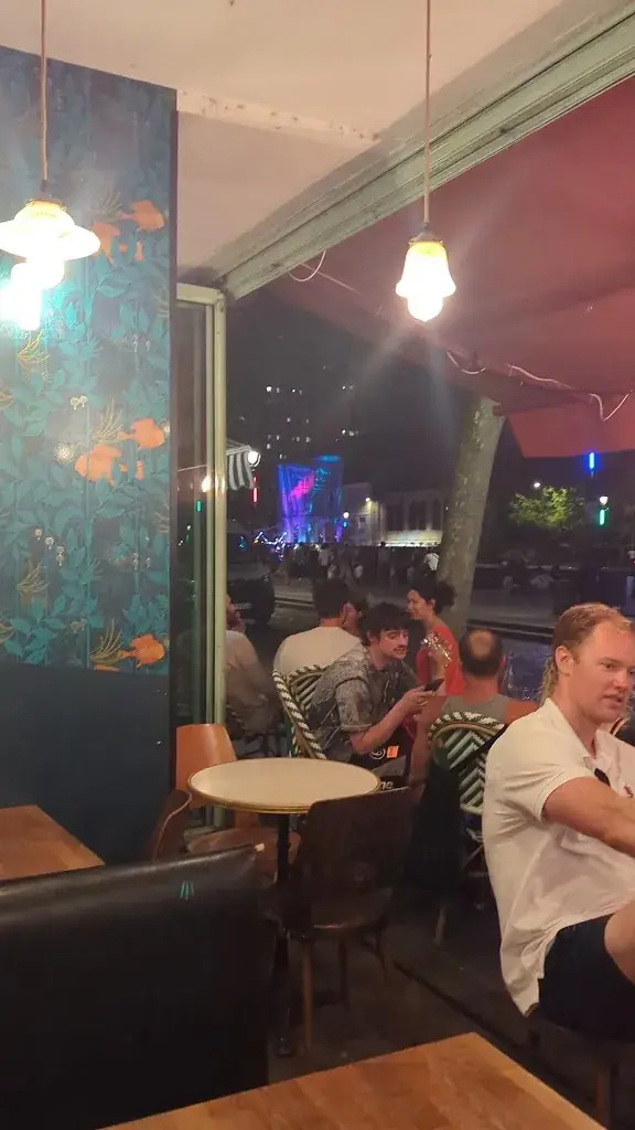 Café Odilon_Paris_slider_image_2