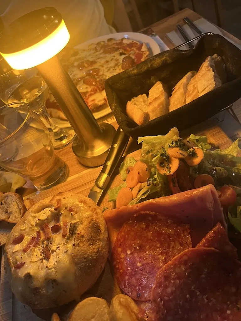 Justine Poulet_Brasserie du Lac les Girardes Lapalud_Lapalud_review