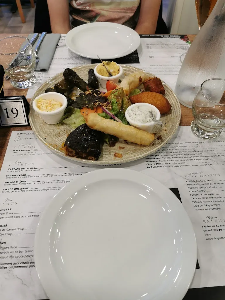 Claudia S._Brasserie du Lac les Girardes Lapalud_Lapalud_review