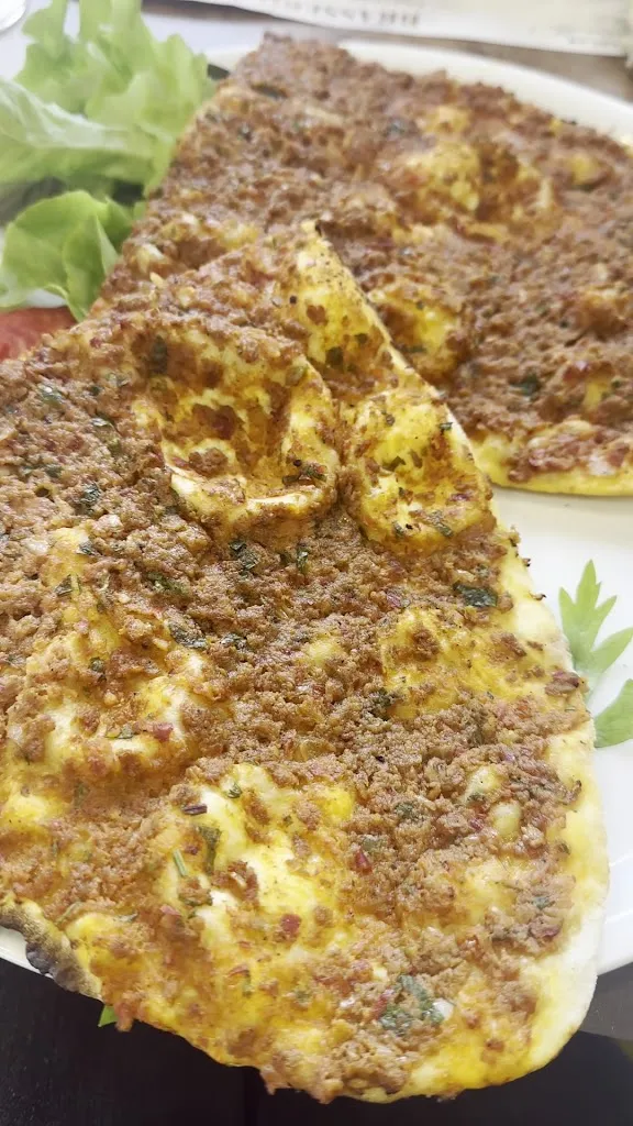 Brasserie du Lac les Girardes Lapalud restaurant in Lapalud