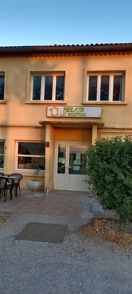 Le Mistral restaurante en Lapalud