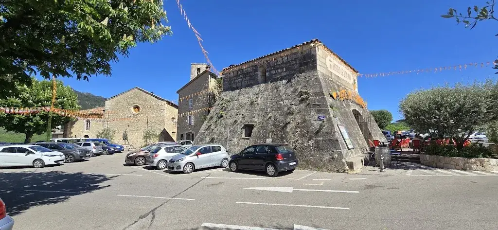 tony dix_Bistro Le Donjon_Bar-sur-Loup_review