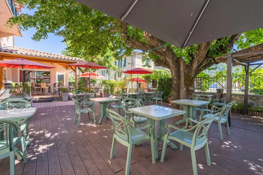 Lou Mile Sol_Brusquet_slider_image_3