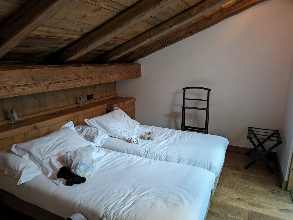 Nick Booth_Hotel Les Servages D'armelle | Carroz D'arâches | Haute-Savoie_Arâches-la-Frasse_recensione