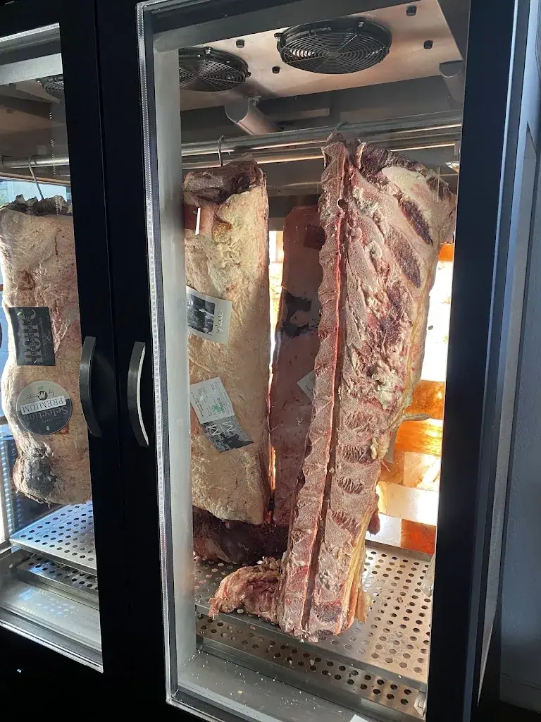 Bistro Saint Sauveur restaurant in Cannet