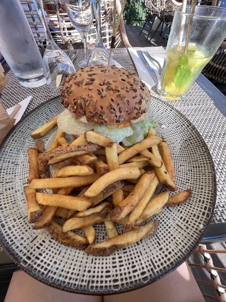 Mélanie BOURDERYE_Le Bistrot Du Cannetan_Cannet_review