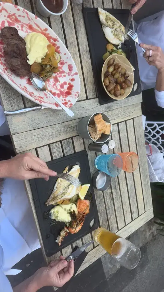 Maximilian Müller_La Tomate Volante_Cannet_recensione