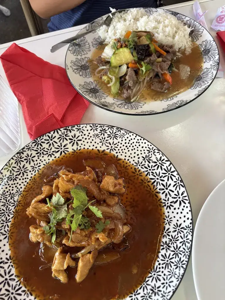 Que Huong_Laragne-Montéglin_slider_image_2