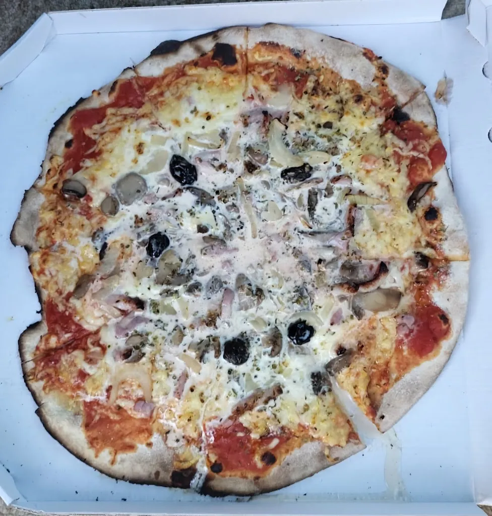 Olga Lyashenko_Pizzeria L'Embuscade_Laragne-Montéglin_review