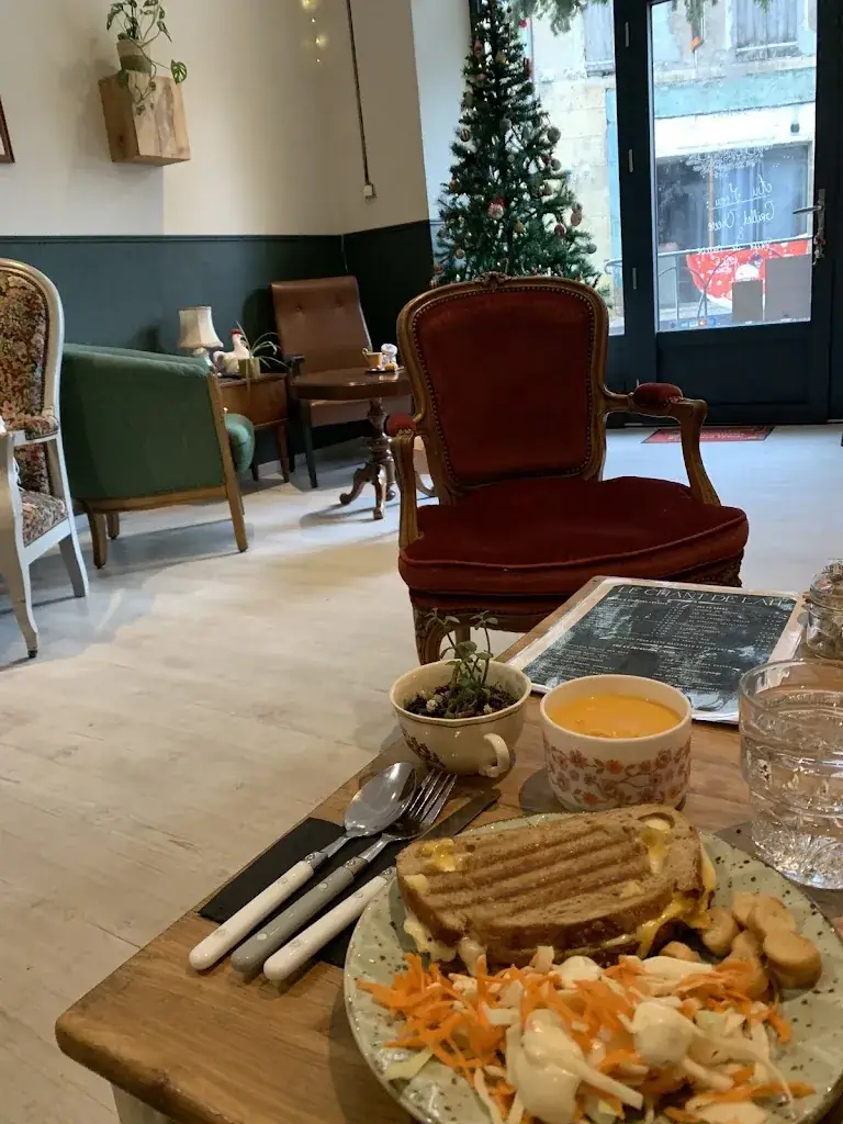 Mathilde Saudreau_Le chant de lait_Laragne-Montéglin_review