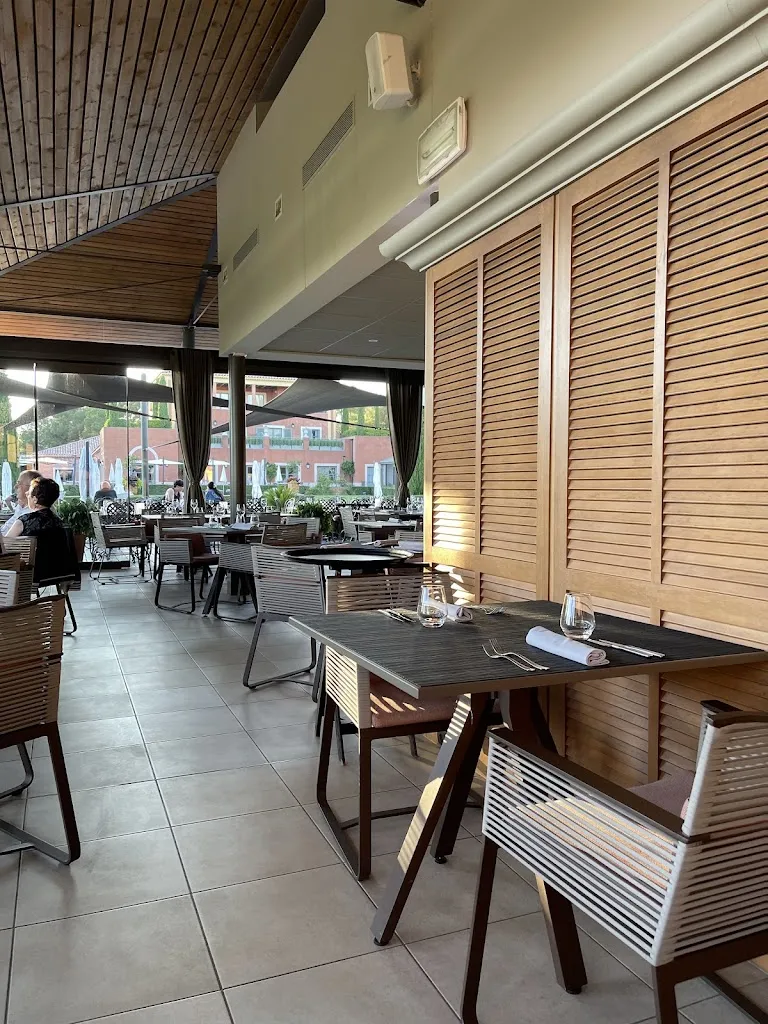 Le San Felice_Castellet_slider_image_3