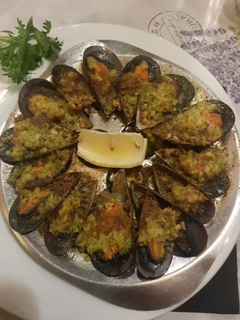 Jane Gough_Le Pied de Nez_Castellet_review