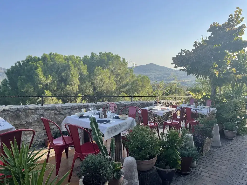 Le Pied de Nez_Castellet_slider_image_1