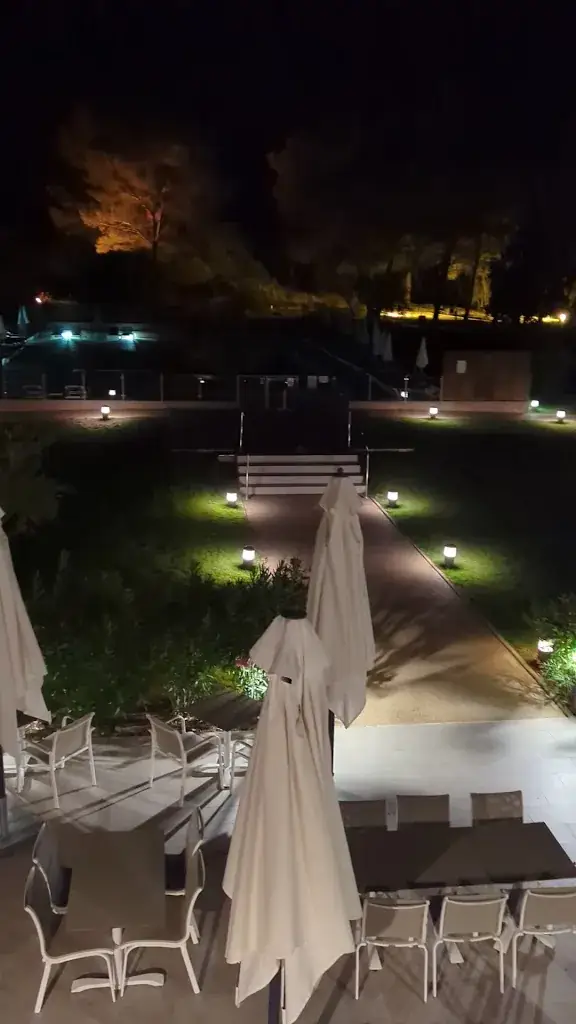 Grand Prix Hôtel & Restaurant_Castellet_slider_image_1