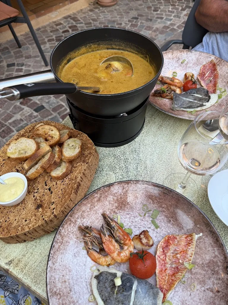 Eirik Arnestad_L'Emberluque_Lavandou_review