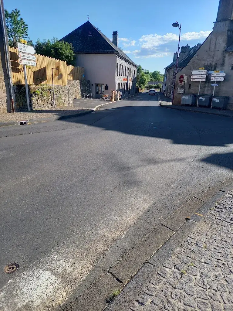 Jean Louis Prud'Homme_Le relais de poste_Ally_review