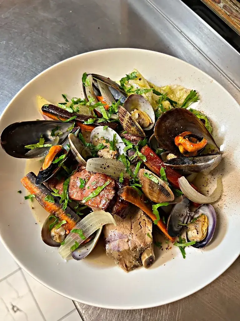 El Santo Cachón_Marseille_slider_image_3