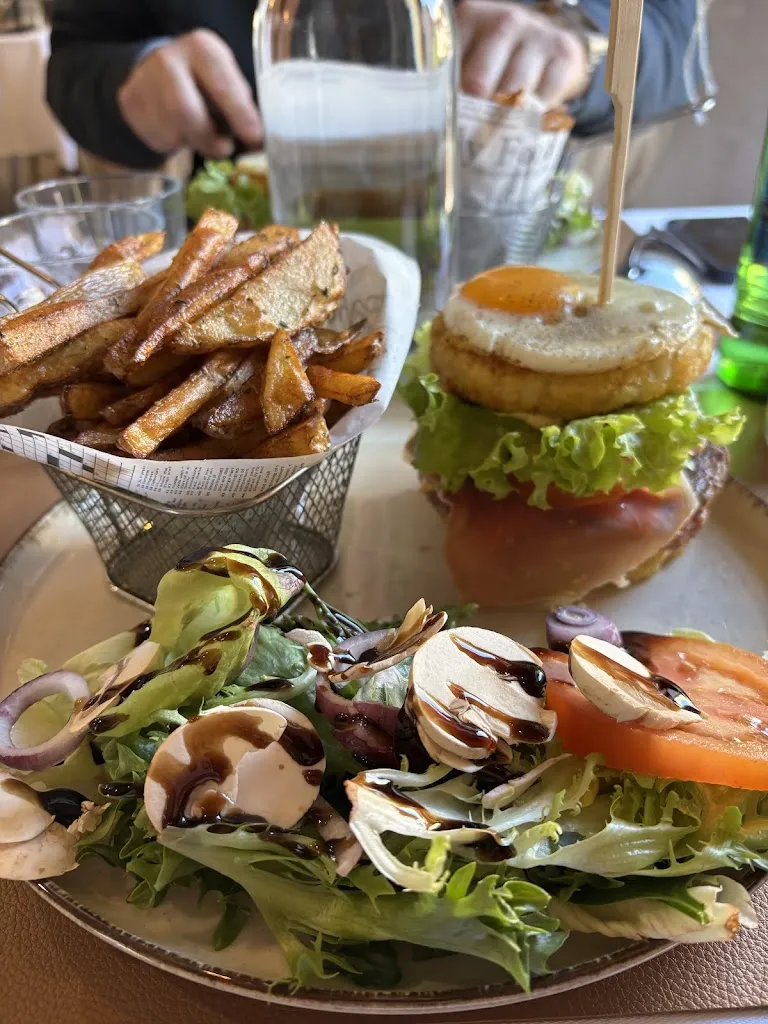 Restaurant George_Marseille_slider_image_3